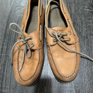 Sperry Tan Boat Shoes with Leather Laces and Moccasin Style